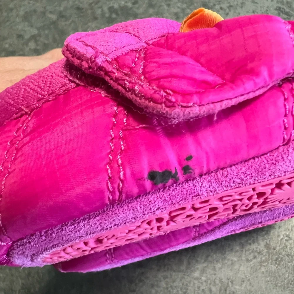 Baby Uggs Size 2/3‎ Puffer Hot Pink shoe slipper